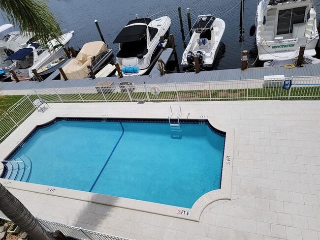 property at 2100 Diana Dr