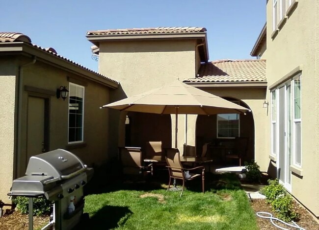 4257 Thalia Way in Rancho Cordova, CA - Building Photo - Building Photo