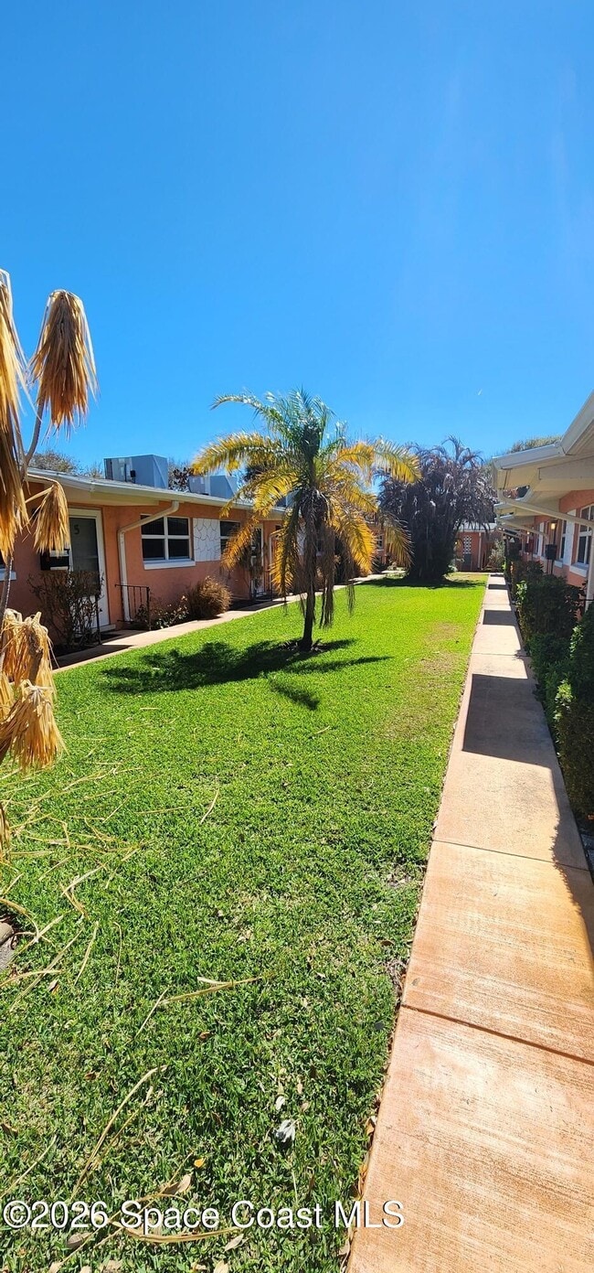 205 Cleveland Ave in Cocoa Beach, FL - Building Photo - Building Photo