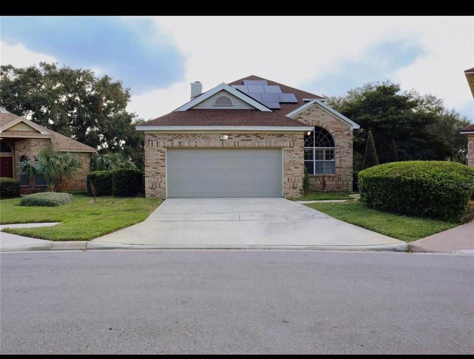 496 Mile Post Ct in Lake Mary, FL - Foto de edificio