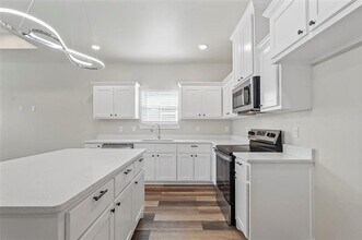 3120 St John St in Greenville, TX - Building Photo - Building Photo