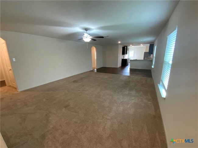 208 Allington Cir in Jarrell, TX - Building Photo - Building Photo