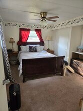 1204 Crest Ct in Brooksville, FL - Building Photo - Building Photo