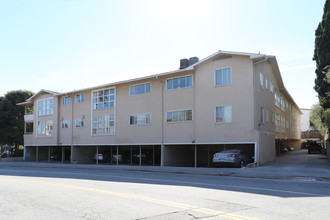 Sunset Villa in Los Angeles, CA - Building Photo - Primary Photo