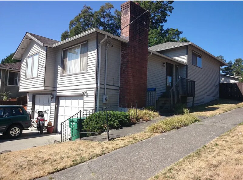 7703 27th Ave SW in Seattle, WA - Building Photo
