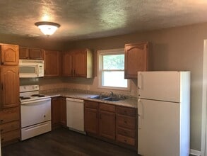 521 S Belcrest Ave in Springfield, MO - Building Photo - Building Photo