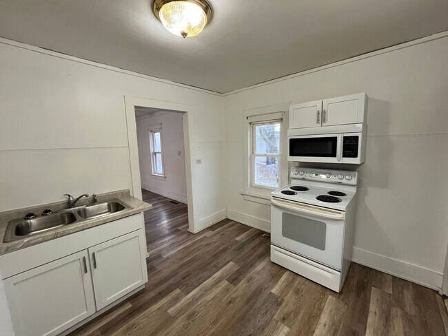 property at 1335 Prospect Ave