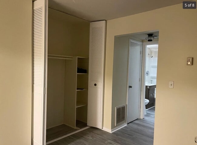 52 Shrewsbury Green Dr, Unit 52J Shrewsbury Green Dr