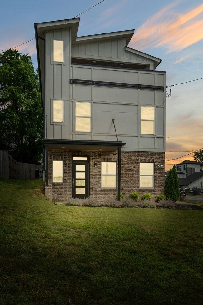 56 Twin St in Nashville, TN - Building Photo - Building Photo