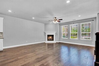 3632 Harebell Dr in Carrollton, TX - Building Photo - Building Photo