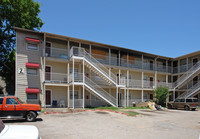 Oakview Terrace in Austin, TX - Building Photo - Building Photo