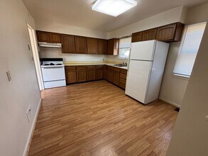 910 S King St in Airway Heights, WA - Building Photo - Building Photo