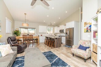 1025 White Sands Dr in Washington, UT - Building Photo - Building Photo