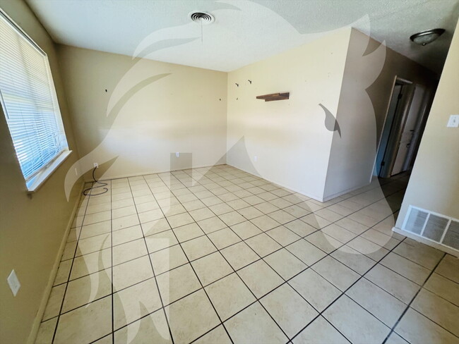 4820 NW Hoover Ave in Lawton, OK - Building Photo - Building Photo
