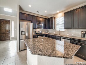5348 Saffron Rose in San Antonio, TX - Building Photo - Building Photo