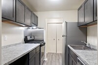 Pebble Hill Apartments in Wilmington, DE - Building Photo - Building Photo