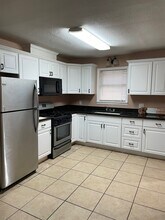 732 Hidalgo St in Mercedes, TX - Foto de edificio - Building Photo