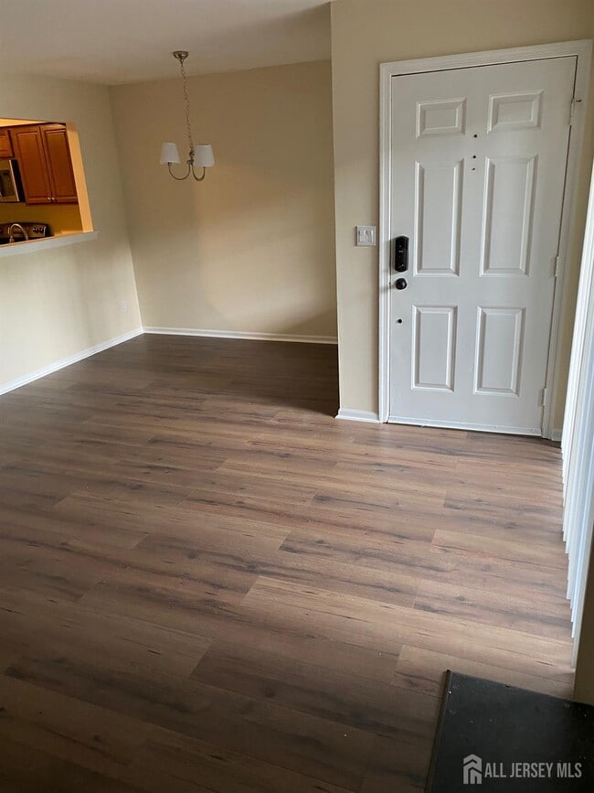 property at 5 Brigade Ct