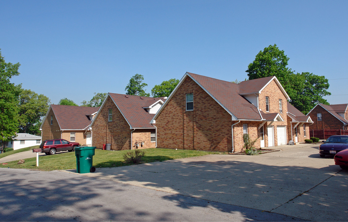 173-187 Madison St in Fairborn, OH - Foto de edificio