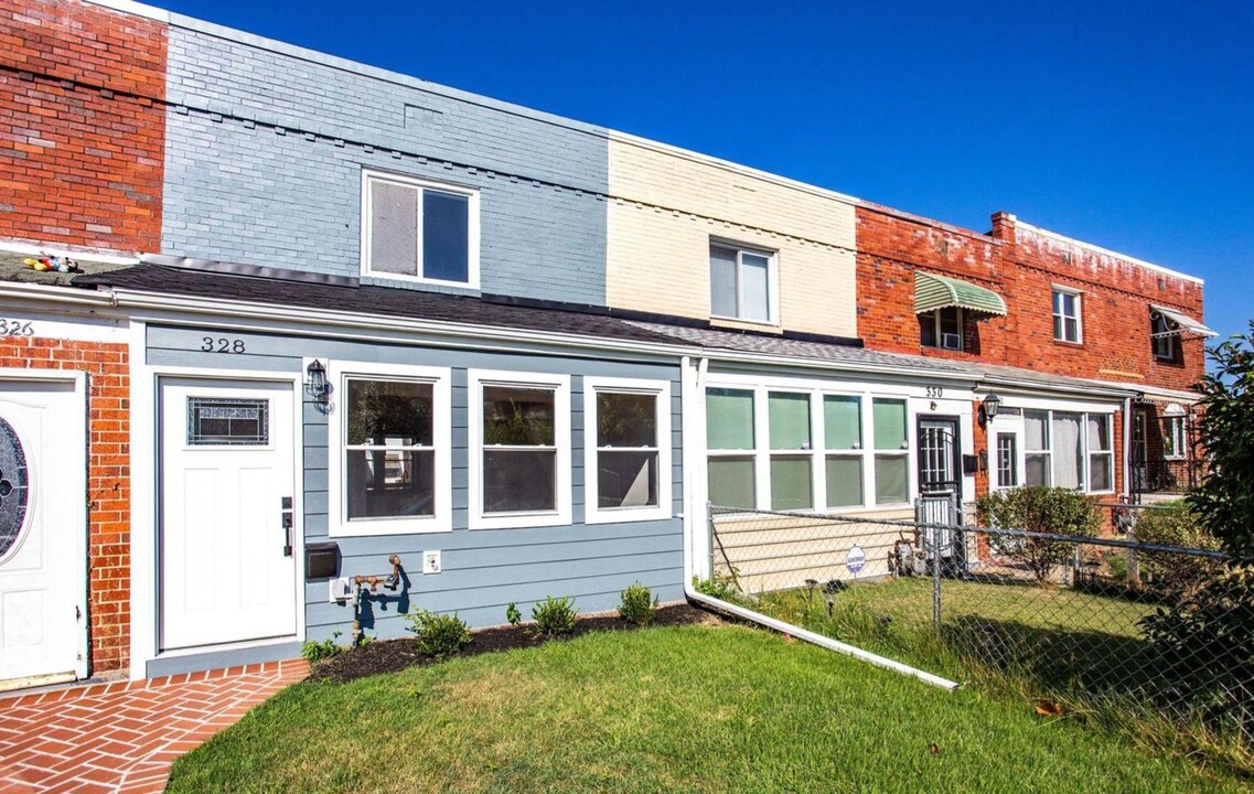 328 36th St NE in Washington, DC - Building Photo