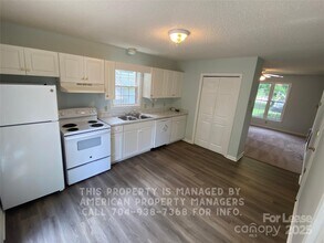 504 Peach St in Kannapolis, NC - Building Photo - Building Photo