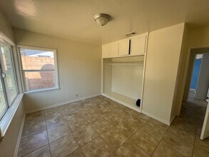 735 Ramona Ave N in San Bernardino, CA - Foto de edificio - Building Photo