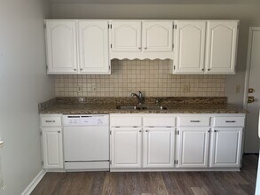 7991 E Hampden Cir in Denver, CO - Building Photo - Building Photo