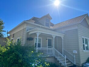 576 Military E in Benicia, CA - Building Photo - Building Photo