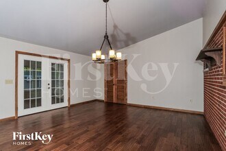 1244 Day Cir E in Milford, OH - Building Photo - Building Photo