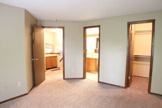 1224 Sioux Blvd in Fort Collins, CO - Building Photo - Building Photo