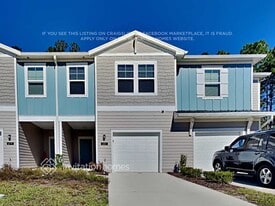 681 Cherry Ridge Dr in Orange Park, FL - Building Photo