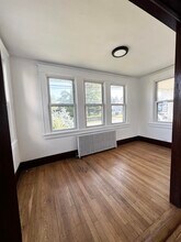 44 Hickory Ave in Bergenfield, NJ - Building Photo - Building Photo