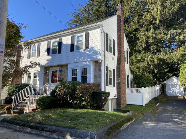 property at 27 Clearwater Dr