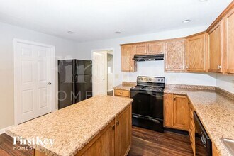 7338 Kingsley Dr in Indianapolis, IN - Building Photo - Building Photo