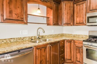 5403 Vista Dr in Roy, UT - Building Photo - Building Photo