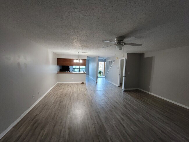 5544 Cabot Dr N in Jacksonville, FL - Building Photo - Building Photo