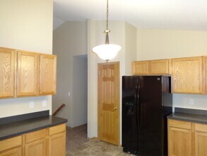 3812 Wolf Creek Rd in Grove City, OH - Building Photo - Building Photo