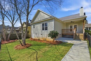 Charming Auburn Home! in Auburn, AL - Building Photo