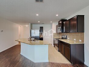 2417 York Bend in San Antonio, TX - Building Photo - Building Photo