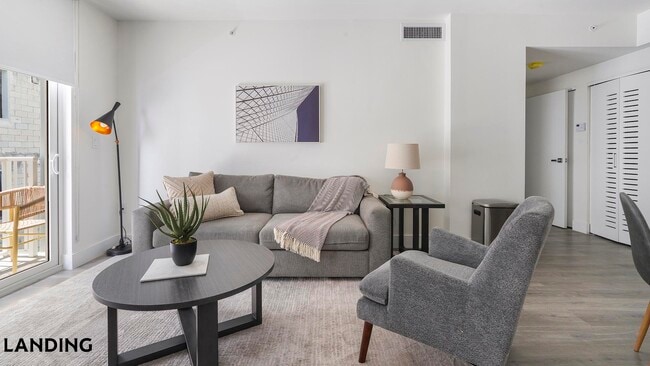 1025 E 25th St, Unit 628