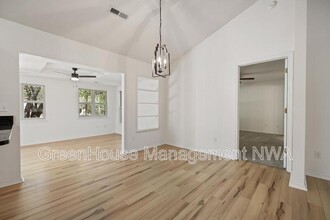 48 Ettington Dr in Bella Vista, AR - Building Photo - Building Photo