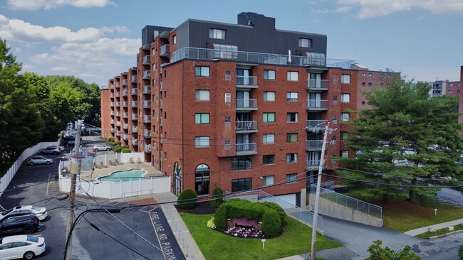 property at 8 9th St