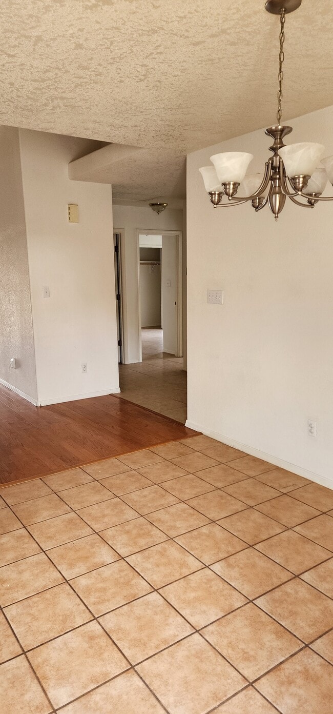 7109 Tourmaline Rd NE in Albuquerque, NM - Building Photo - Building Photo