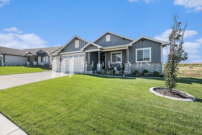 11976 S 118th Ave in Papillion, NE - Building Photo - Building Photo
