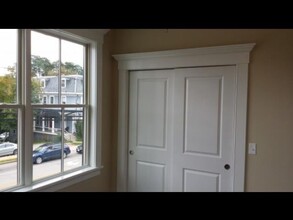 2 Silver St, Unit 1 in Dover, NH - Building Photo - Building Photo