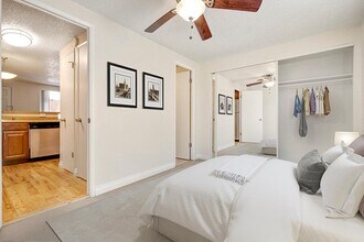 222 Logan in Denver, CO - Building Photo - Building Photo