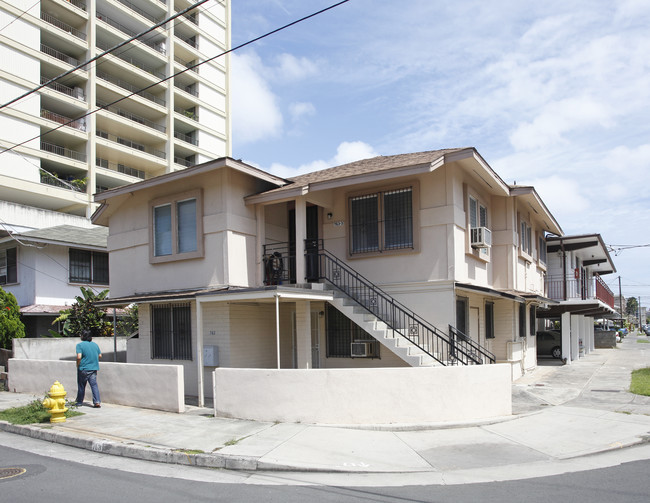 763 Paani St in Honolulu, HI - Building Photo - Building Photo