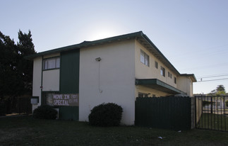 733 N Palmetto Ave Apartments