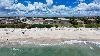 5400 Jimmy Buffett Mem Hwy, Unit 17 in Indian River Shores, FL - Building Photo