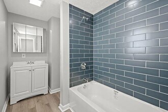 207 Marie Ave in Avalon, PA - Building Photo - Building Photo